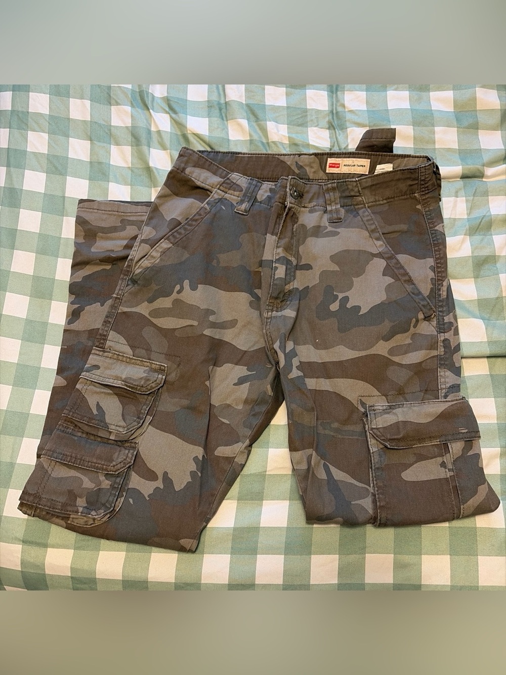 men’s wrangler pants